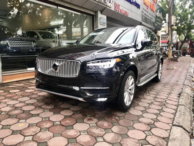 Bán ô tô Volvo XC90 AWD năm sản xuất 2018, full option giá tốt, LH: 0912.86.75.71