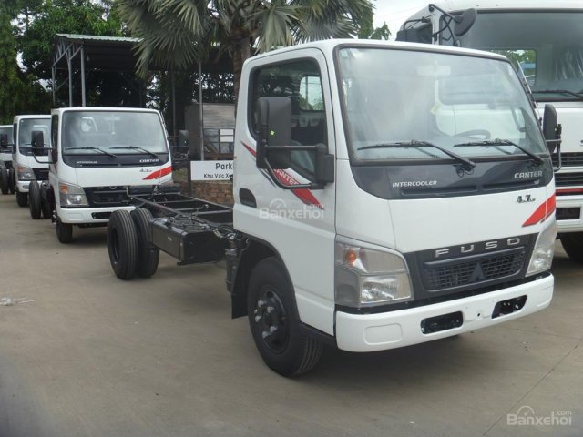 Bán xe tải Fuso Canter 4.7 tải trọng 1.995 tấn, chạy trong nội thành giá rẻ, chất lượng nhất