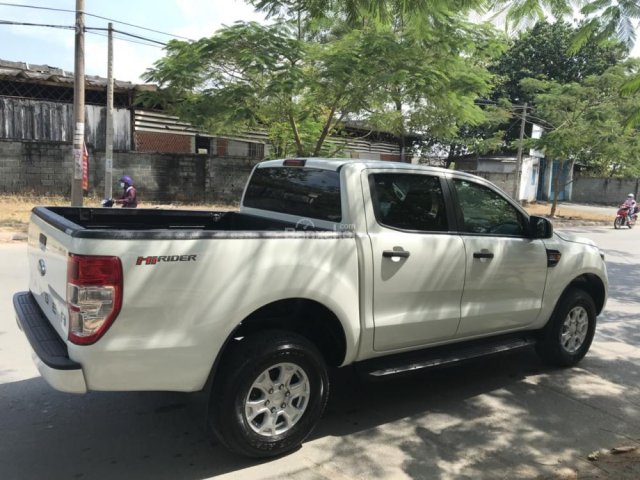 Bán Ford Ranger XLS sản xuất 2017, màu trắng, xe nhập, giá 670 triệu