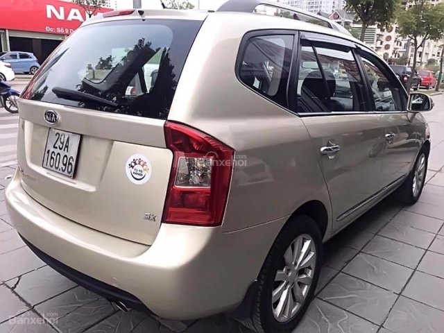 Cần bán gấp Kia Carens SXAT đời 2011 số tự động