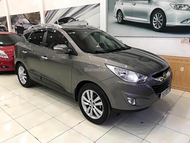 Cần bán gấp Hyundai Tucson 2.0 AT 4WD năm sản xuất 2012, màu xám, xe nhập chính chủ, 640 triệu