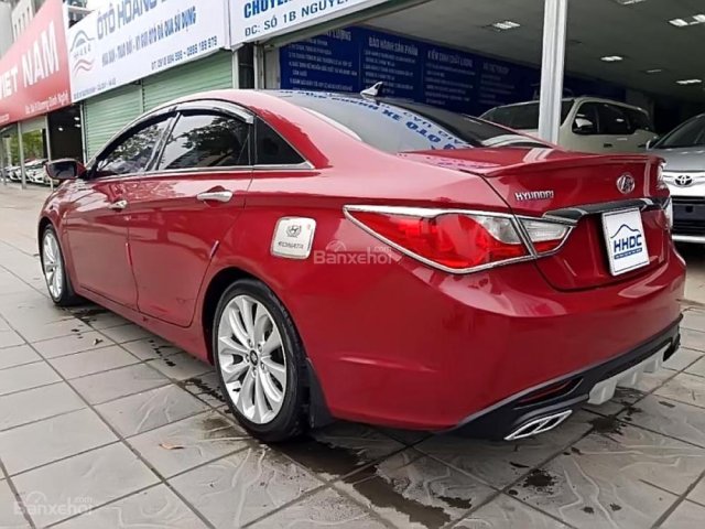 Xe Hyundai Sonata 2.0 AT sản xuất 2011, màu đỏ, nhập khẩu nguyên chiếc