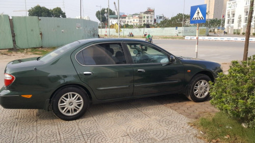 Cần bán Nissan Cefiro 3.0 MT đời 2001, màu xanh lá