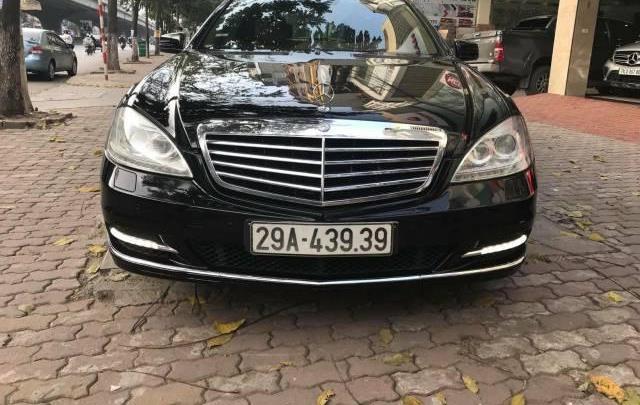 Bán xe Mercedes S300 đời 2011, màu đen, xe nhập