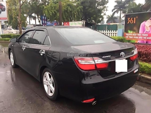 Cần bán lại xe Toyota Camry 2.5Q 2015, màu đen