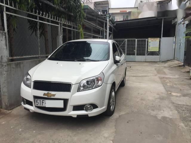 Bán xe Chevrolet Aveo LT năm sản xuất 2015, màu trắng