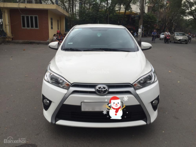 Bán Yaris 1.5 AT bản G mầu trắng xe chính chủ mua từ mới tinh, sơn zin cả xe