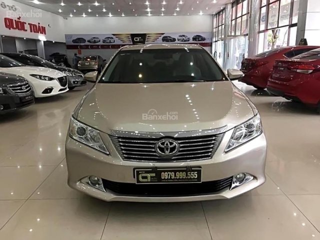 Bán Toyota Camry 2.0E sản xuất năm 2014