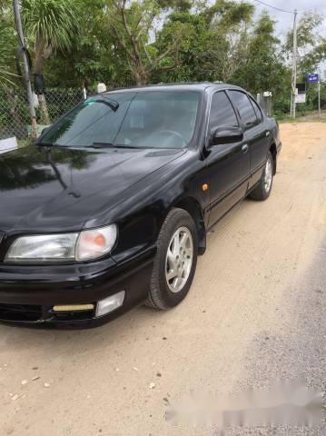 Cần bán lại xe Nissan Cefiro năm sản xuất 1997, màu đen xe gia đình, 125tr