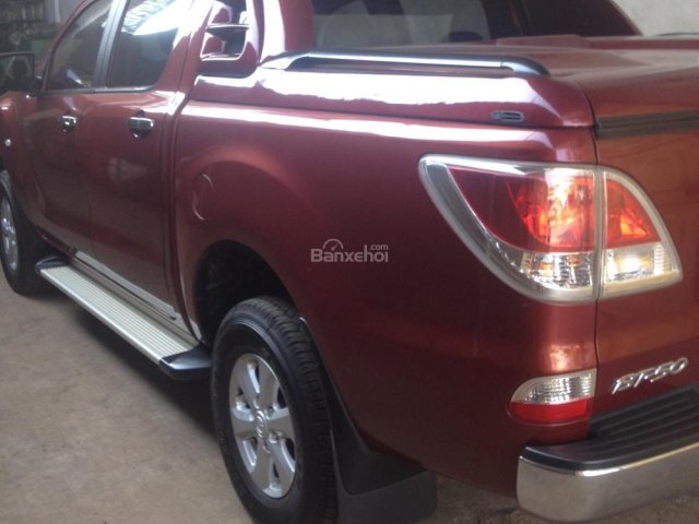 Bán Mazda BT 50 đời 2015, màu đỏ, nhập khẩu 