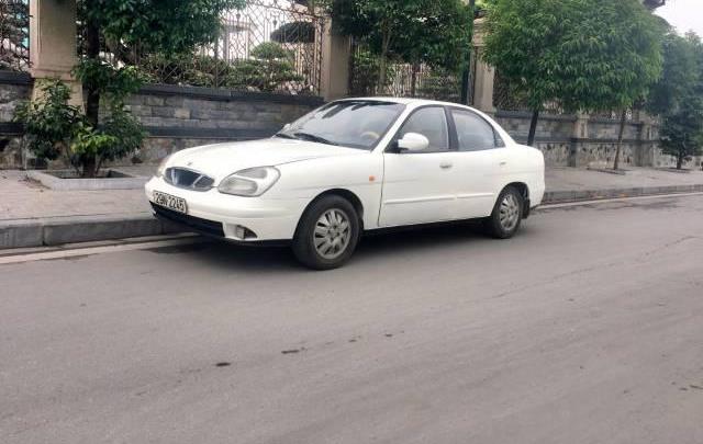 Cần bán xe Daewoo Nubira MT năm sản xuất 2001