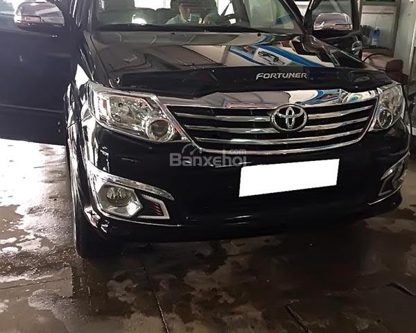 Bán xe Toyota Fortuner 2.7V 4x4 AT đời 2012, màu đen 