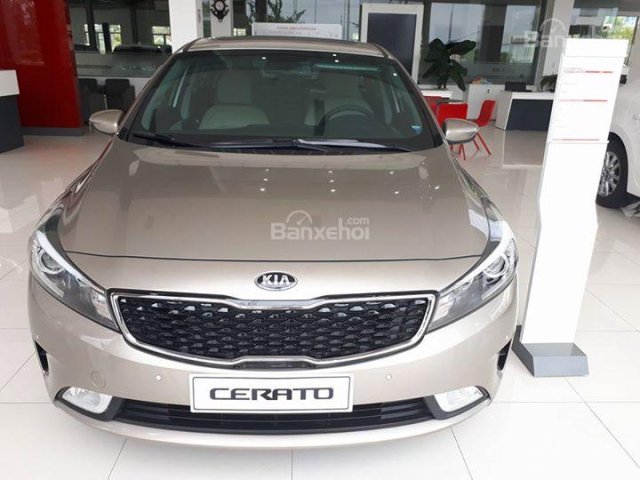 Kia Cerato 2018 - 150 tr lấy xe, giao xe ngay, đủ màu