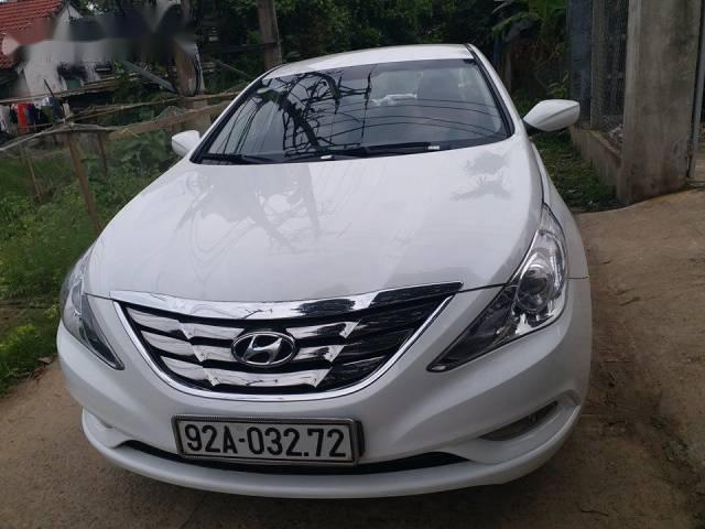 Bán Hyundai Sonata đời 2010, màu trắng số tự động