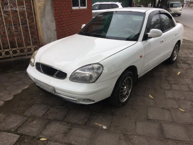 Cần bán gấp Daewoo Nubira 2000, màu trắng