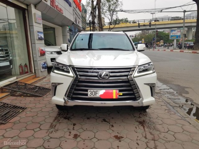 Bán ô tô Lexus LX 570 5.7 AT, sản xuất 2016 đk 2018, màu trắng, nhập khẩu Trung Đông