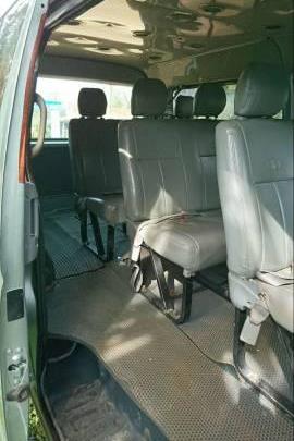 Bán Toyota Hiace năm 2010 giá cạnh tranh