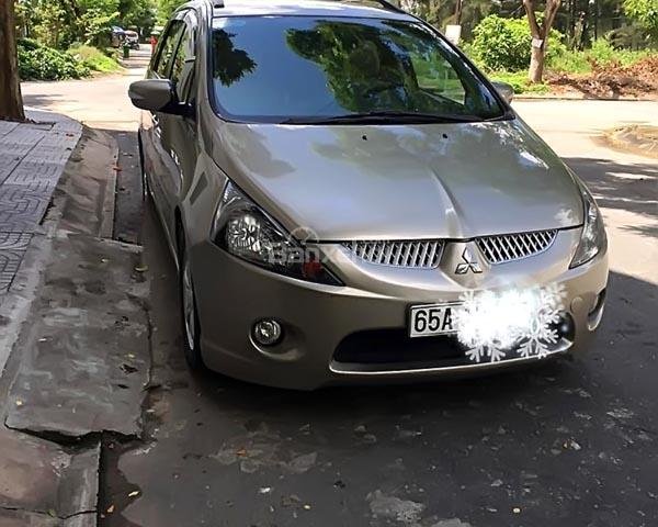 Cần bán Mitsubishi Grandis sản xuất năm 2005, giá tốt