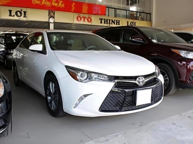 Bán xe Toyota Camry SE 2.5 AT đời 2015, màu trắng, xe nhập  