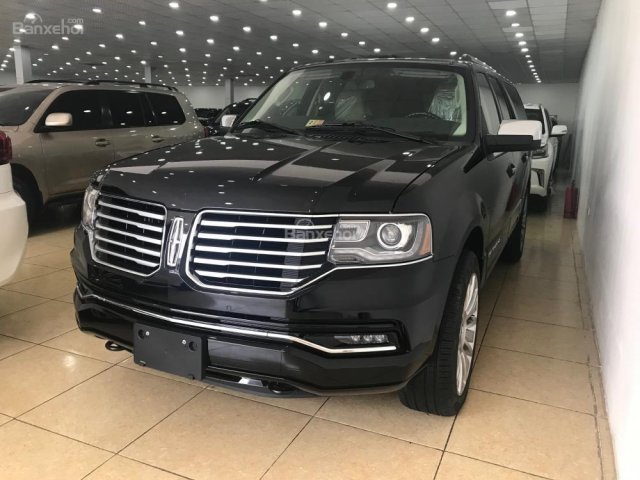 Cần bán xe Lincoln Navigator L sản xuất năm 2016, màu đen, xe nhập