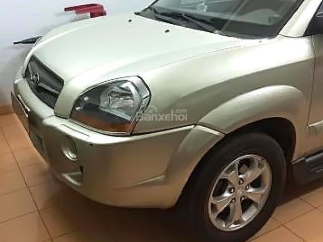 Bán Hyundai Tucson 2.0 AT 4WD sản xuất 2009, màu vàng