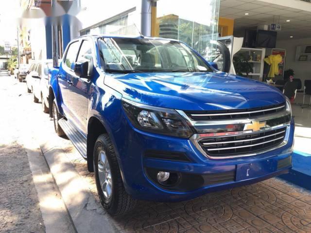 Cần bán xe Chevrolet Colorado sản xuất 2018, màu xanh lam, nhập khẩu nguyên chiếc, 624tr