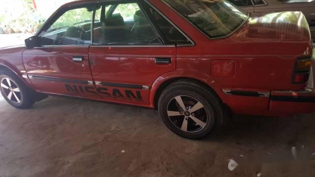 Bán xe Nissan Bluebird 1987, màu đỏ, giá 34tr