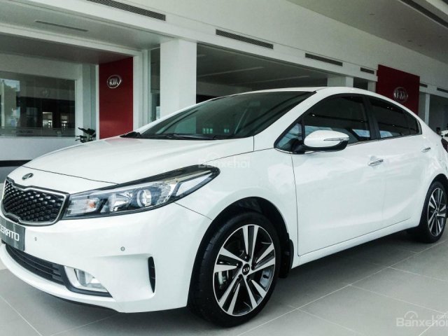 Giá bán Kia Cerato 1.6 MT tại Kia Phạm Văn Đồng, giảm giá sốc tháng 11/2018, mua xe chỉ với 120 triệu - Lh: 0938809627