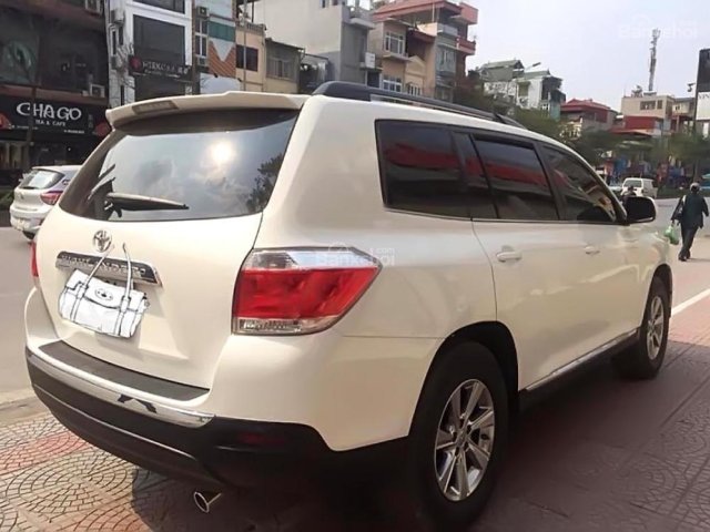 Chính chủ bán Toyota Highlander SE sản xuất 2011, màu trắng, xe nhập