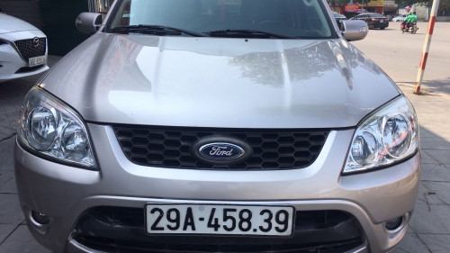 Bán xe Ford Escape 2.3AT đời 2011, màu bạc  