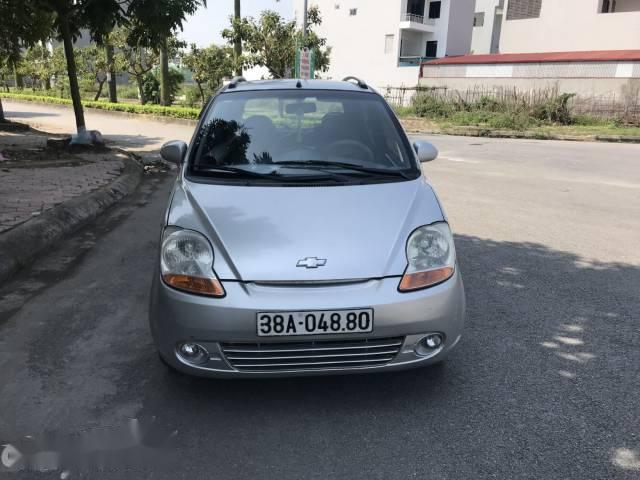 Bán xe Chevrolet Spark đời 2009, màu bạc như mới