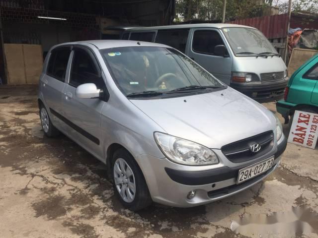 Cần bán gấp Hyundai Getz năm 2010, màu bạc giá cạnh tranh