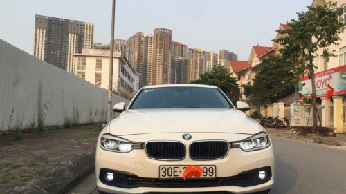 Cần bán lại xe BMW 3 Series 2.0 AT đời 2015, màu trắng chính chủ