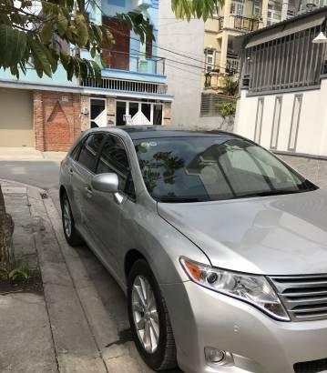 Bán Toyota Venza sản xuất 2009, màu bạc, nhập khẩu