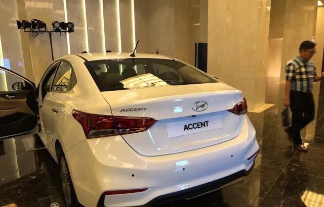 Bán ô tô Hyundai Accent 1.4MT sản xuất 2018, màu trắng