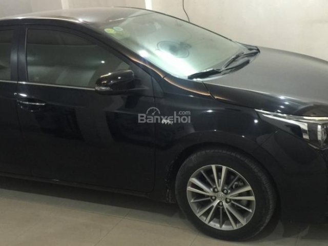 Bán ô tô Toyota Corolla altis 1.8G đời 2015, màu đen, 675tr