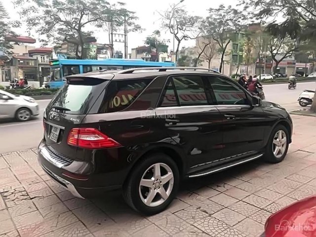 Salon bán xe Mercedes ML400 4Matic 2015, màu nâu, xe nhập