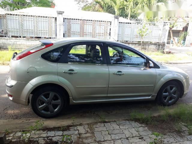 Bán xe Ford Focus sản xuất 2007, màu bạc