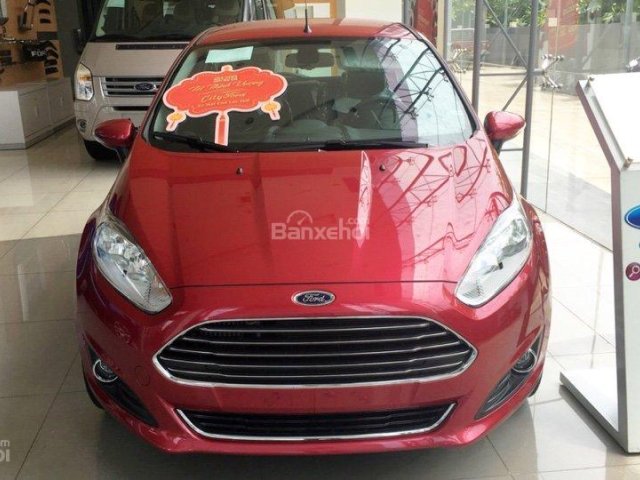 Bán Ford Fiesta, màu đỏ, giá tốt, quà tặng nhiều, liên hệ Xuân Liên 0963 241 349