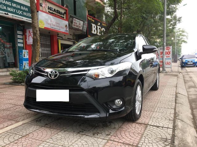 Cần bán xe Toyota Vios 2017 màu đen, bản G full