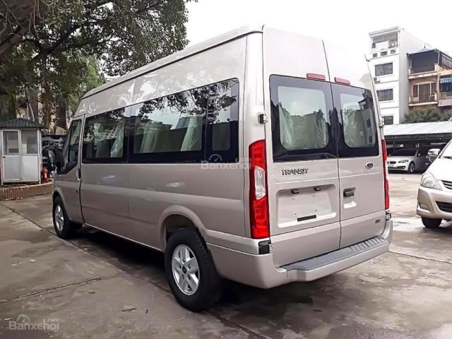 Cần bán Ford Transit Luxury đời 2018, màu bạc