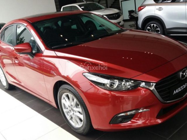 Cần bán Mazda 3 Sedan đỏ pha lê 2018