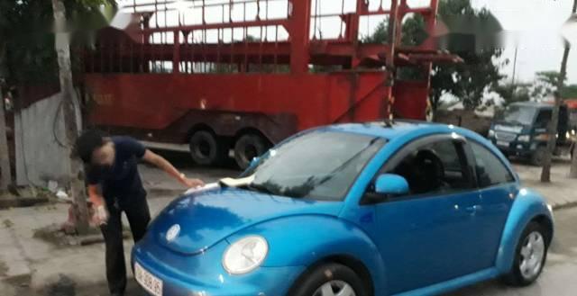 Cần bán gấp Volkswagen Beetle AT sản xuất 2005, giá chỉ 110 triệu