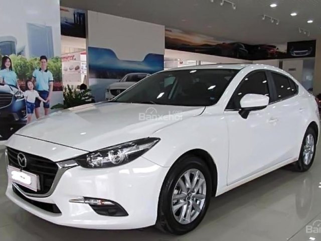 Bán xe Mazda 3 Facelift sản xuất 2017, màu trắng, giá 664tr