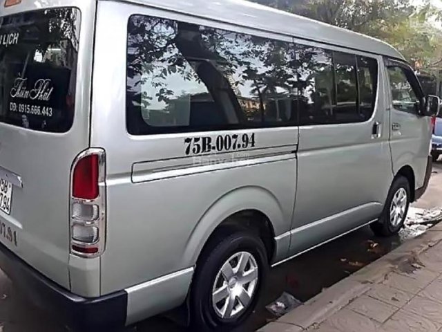 Bán Toyota Hiace 2.5 2007, màu bạc