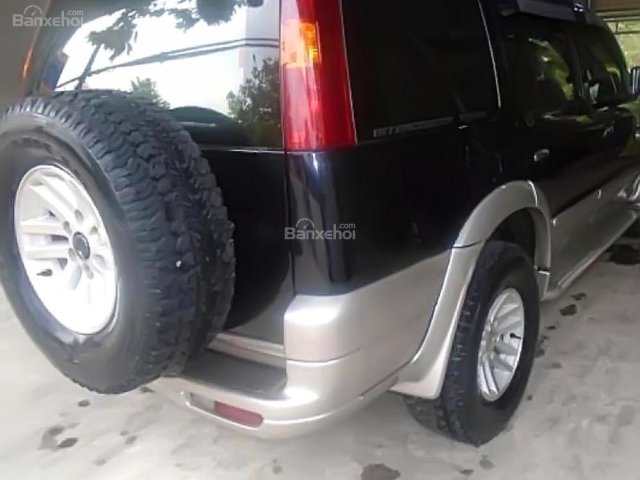 Bán Ford Everest 2.5L 4x2 MT năm 2005, màu đen số sàn, giá chỉ 286 triệu