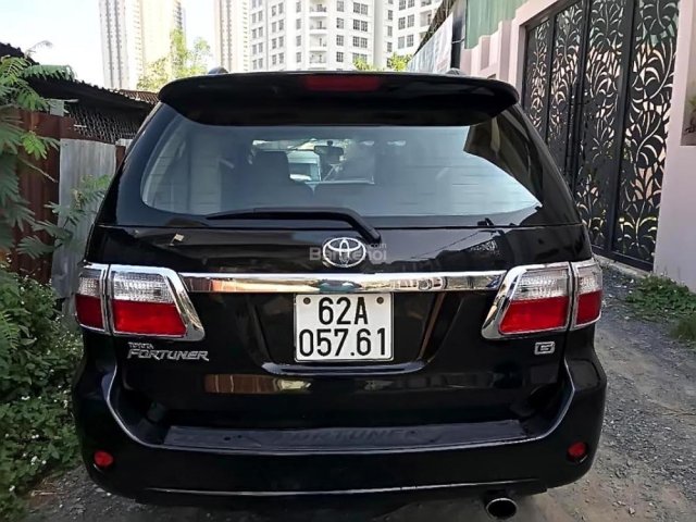 Bán Toyota Fortuner G đời 2010, màu đen