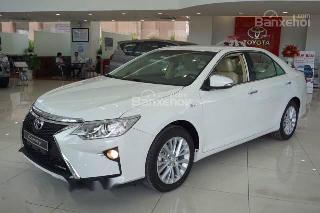 Bán Camry trắng ngọc trai - Giao xe ngay - LH: 0912527079