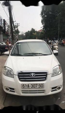 Cần bán gấp Daewoo Gentra MT 2008, màu trắng