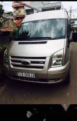 Bán Ford Transit sản xuất năm 2011, màu bạc, 400 triệu